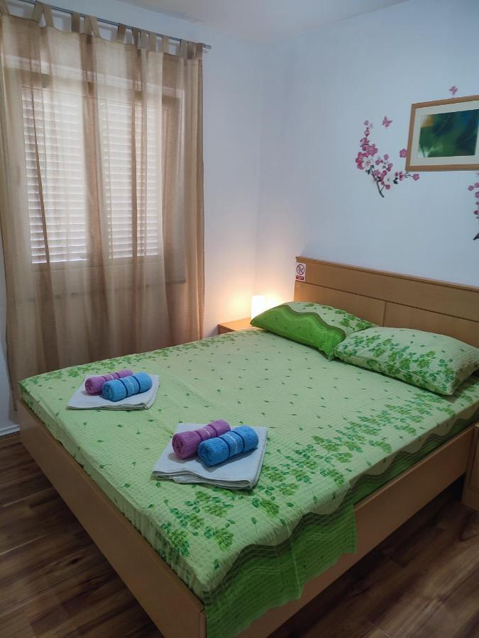 Apartment Valeria Лопар Экстерьер фото